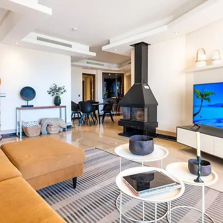 3br Penthouse With Private Pool Lägenhet Estepona